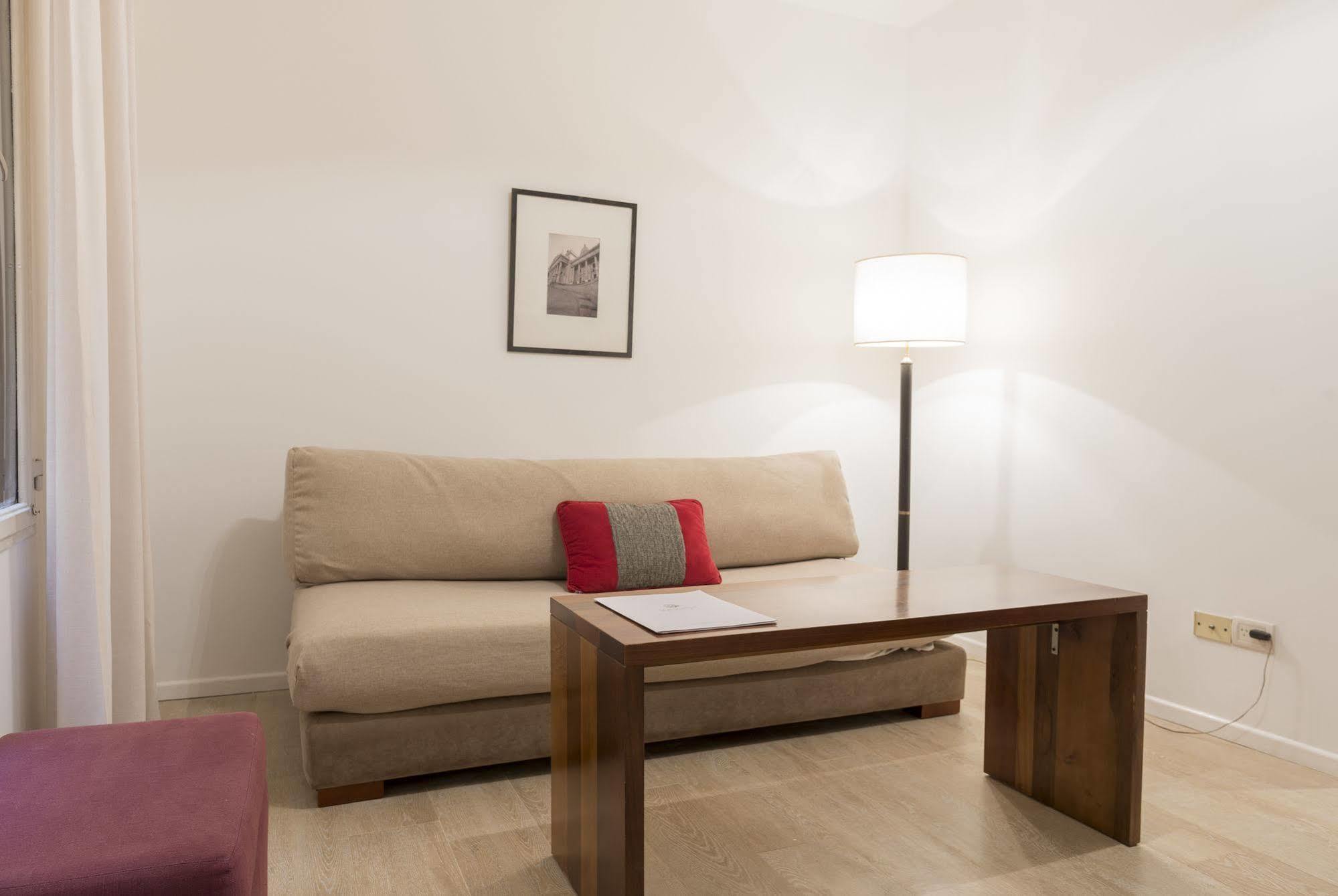 Loi Suites Arenales Μπουένος Άιρες Δωμάτιο φωτογραφία